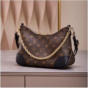 💝Louis Vuitton Boulogne Bag with gold chain and black leather strap